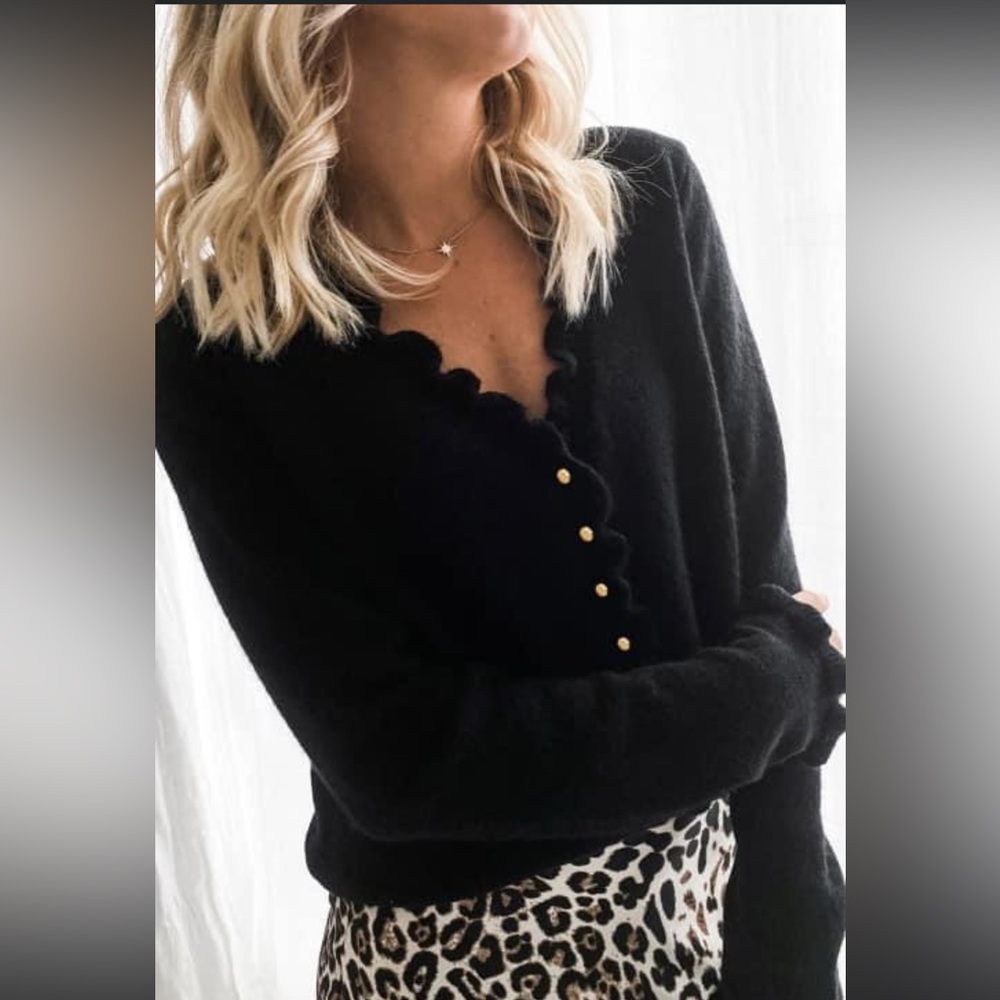 NEW•SOPHIE Black Scallop Trim & Gold Button Minimalist Cardigan•L-XL